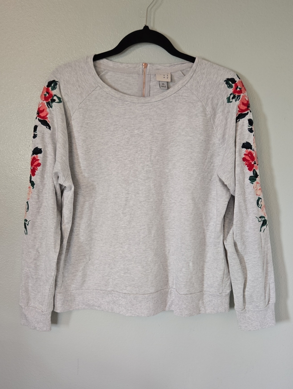 A New Day | Gray Embroidered Sleeve Sweatshirt Size XL